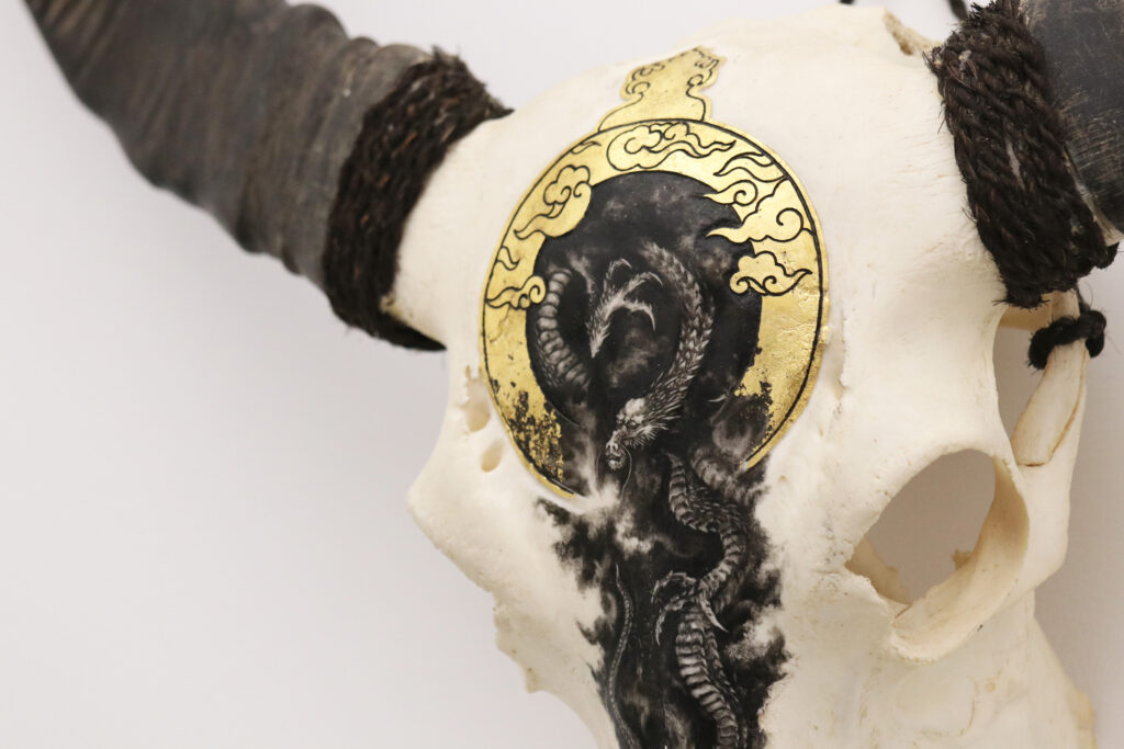 Teschio Hokusai esposto alla mostra